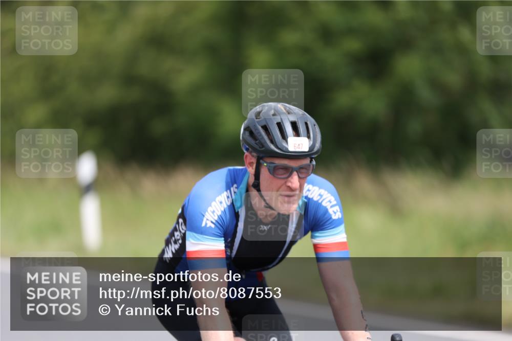 22.06.2025 - Viking Triathlon Yannick Fuchs http://msf.ph/oto/8087553 22.06.2025 13:07:48 Radfahren 309, 462, 629, 647 meine-sportfotos.de