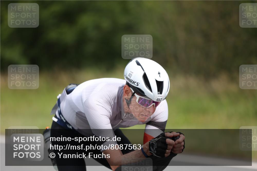 22.06.2025 - Viking Triathlon Yannick Fuchs http://msf.ph/oto/8087563 22.06.2025 13:07:54 Radfahren 309, 462 meine-sportfotos.de