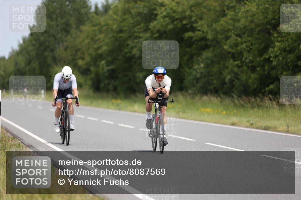 22.06.2025 - Viking Triathlon Yannick Fuchs http://msf.ph/oto/8087569 22.06.2025 13:08:18 Radfahren 115, 494 meine-sportfotos.de