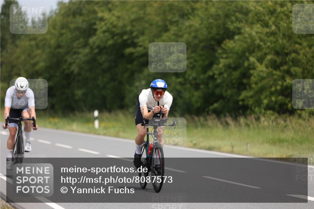 22.06.2025 - Viking Triathlon Yannick Fuchs http://msf.ph/oto/8087573 22.06.2025 13:08:18 Radfahren 115, 494 meine-sportfotos.de