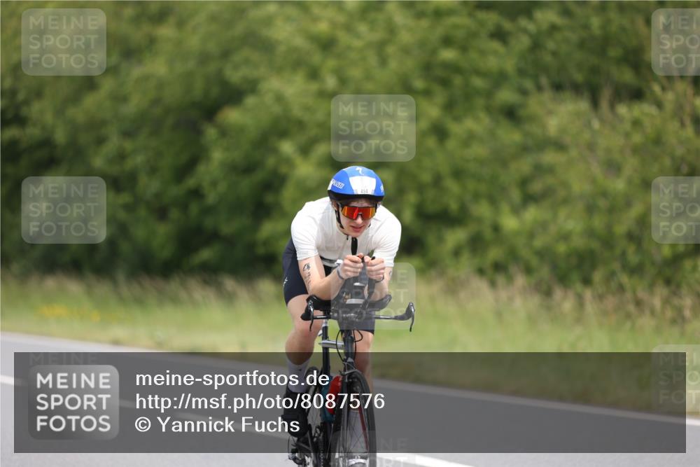 22.06.2025 - Viking Triathlon Yannick Fuchs http://msf.ph/oto/8087576 22.06.2025 13:08:19 Radfahren 115, 494 meine-sportfotos.de