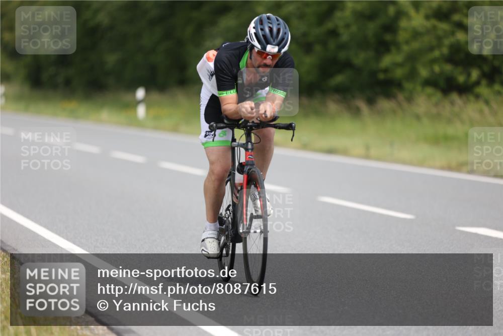 22.06.2025 - Viking Triathlon Yannick Fuchs http://msf.ph/oto/8087615 22.06.2025 13:08:59 Radfahren 65, 283, 606 meine-sportfotos.de