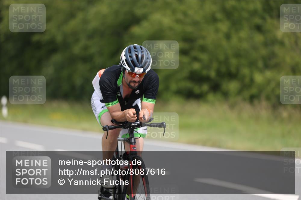 22.06.2025 - Viking Triathlon Yannick Fuchs http://msf.ph/oto/8087616 22.06.2025 13:08:59 Radfahren 65, 283, 606 meine-sportfotos.de