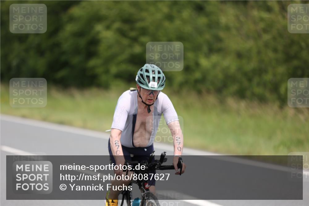 22.06.2025 - Viking Triathlon Yannick Fuchs http://msf.ph/oto/8087627 22.06.2025 13:09:08 Radfahren 270 meine-sportfotos.de