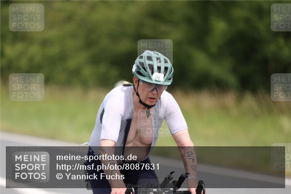 22.06.2025 - Viking Triathlon Yannick Fuchs http://msf.ph/oto/8087631 22.06.2025 13:09:08 Radfahren 270 meine-sportfotos.de
