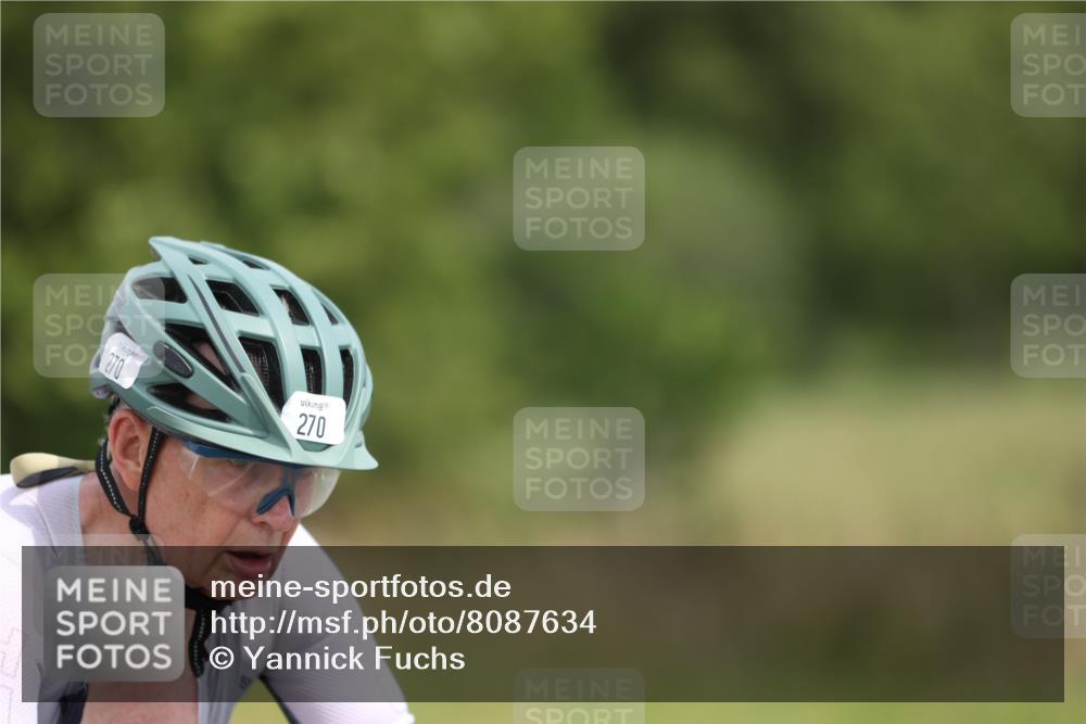 22.06.2025 - Viking Triathlon Yannick Fuchs http://msf.ph/oto/8087634 22.06.2025 13:09:09 Radfahren 270 meine-sportfotos.de