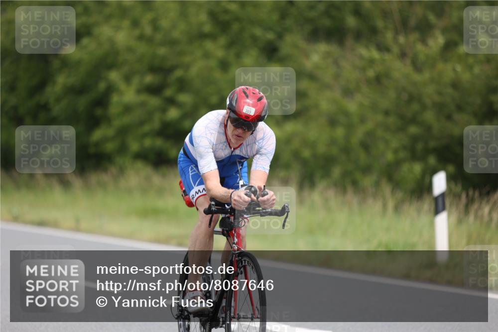 22.06.2025 - Viking Triathlon Yannick Fuchs http://msf.ph/oto/8087646 22.06.2025 13:09:24 Radfahren 109, 131, 369, 442, 447, 639 meine-sportfotos.de