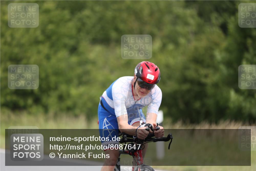 22.06.2025 - Viking Triathlon Yannick Fuchs http://msf.ph/oto/8087647 22.06.2025 13:09:25 Radfahren 131, 369, 442, 447, 639 meine-sportfotos.de