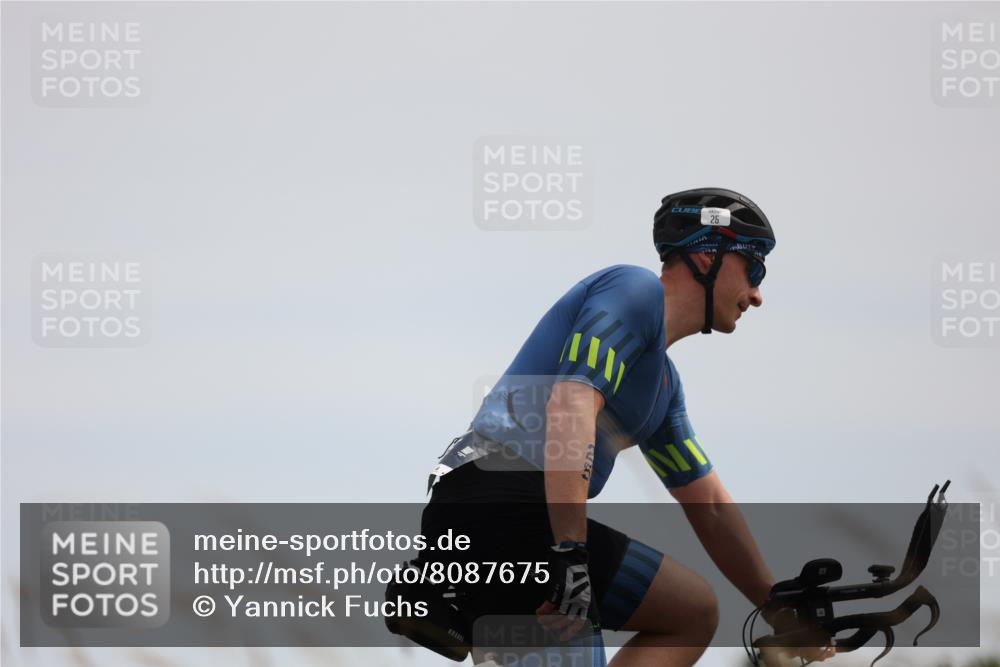 22.06.2025 - Viking Triathlon Yannick Fuchs http://msf.ph/oto/8087675 22.06.2025 13:10:06 Radfahren 25, 128, 181, 614 meine-sportfotos.de