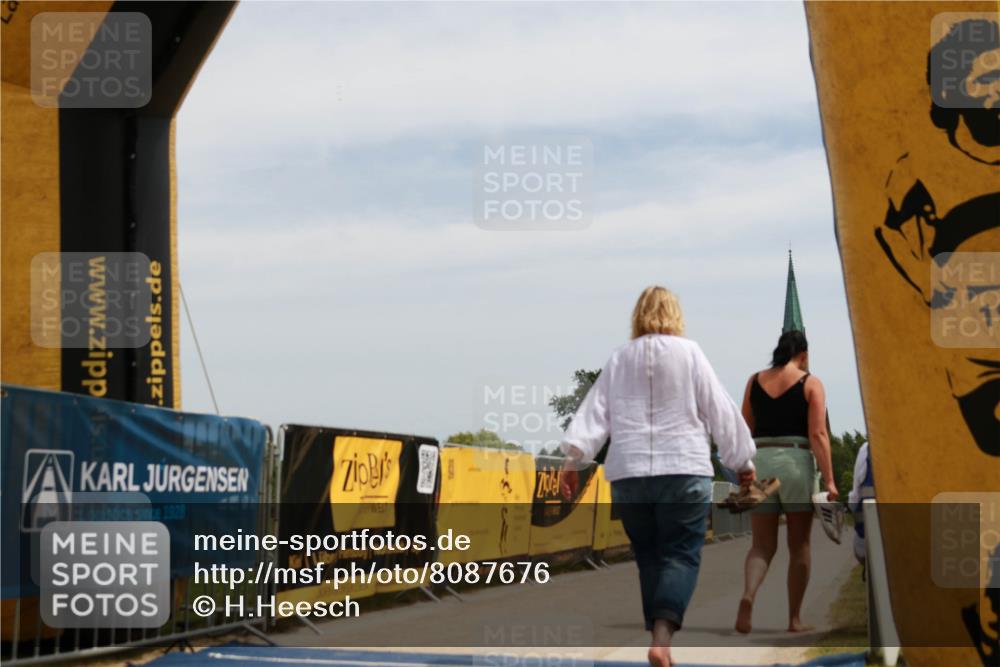22.06.2025 - Viking Triathlon H.Heesch http://msf.ph/oto/8087676 22.06.2025 12:37:59 Laufen  meine-sportfotos.de