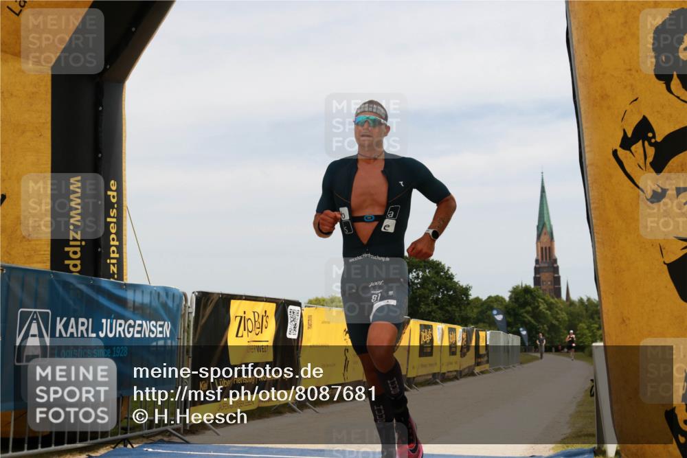 22.06.2025 - Viking Triathlon H.Heesch http://msf.ph/oto/8087681 22.06.2025 12:40:20 Laufen 81 meine-sportfotos.de