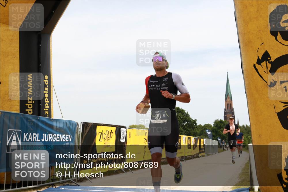 22.06.2025 - Viking Triathlon H.Heesch http://msf.ph/oto/8087689 22.06.2025 12:41:52 Laufen 2, 100 meine-sportfotos.de