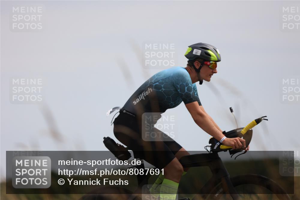 22.06.2025 - Viking Triathlon Yannick Fuchs http://msf.ph/oto/8087691 22.06.2025 13:10:09 Radfahren 25, 128, 181, 614 meine-sportfotos.de