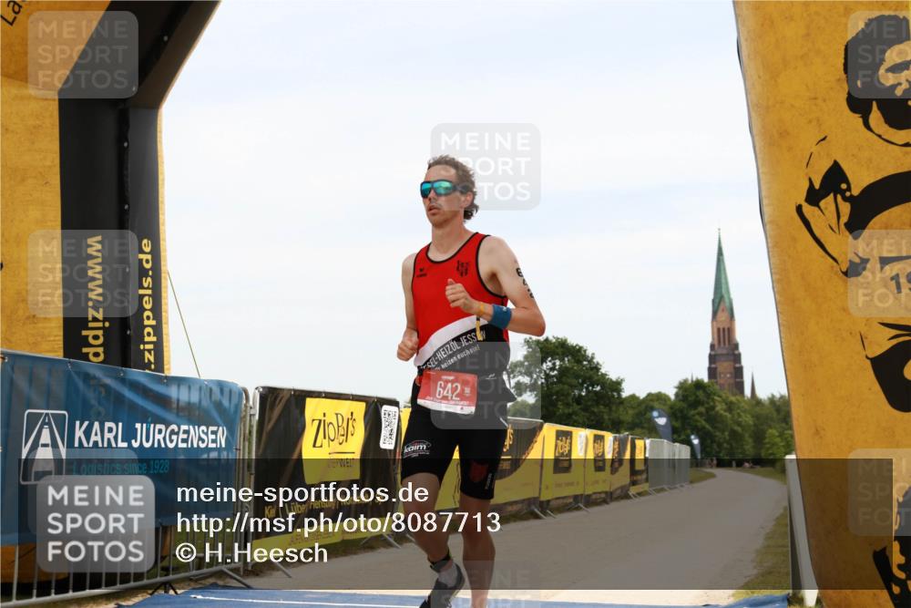22.06.2025 - Viking Triathlon H.Heesch http://msf.ph/oto/8087713 22.06.2025 12:44:38 Laufen 642 meine-sportfotos.de