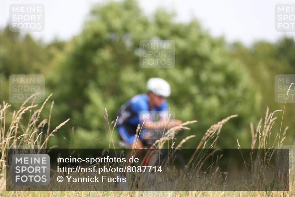 22.06.2025 - Viking Triathlon Yannick Fuchs http://msf.ph/oto/8087714 22.06.2025 13:10:41 Radfahren 136, 225, 488 meine-sportfotos.de