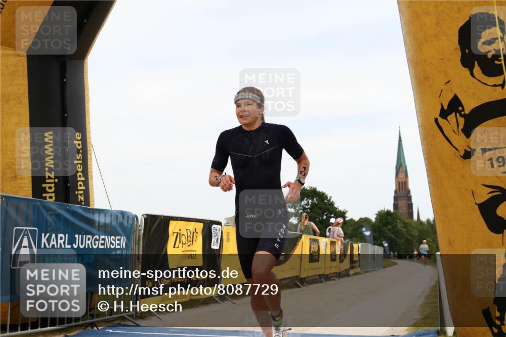 22.06.2025 - Viking Triathlon H.Heesch http://msf.ph/oto/8087729 22.06.2025 12:46:40 Laufen 10 meine-sportfotos.de