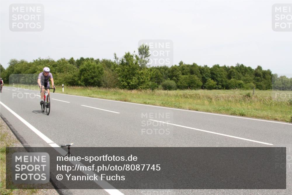 22.06.2025 - Viking Triathlon Yannick Fuchs http://msf.ph/oto/8087745 22.06.2025 13:21:38 Radfahren 249, 460, 483, 649 meine-sportfotos.de