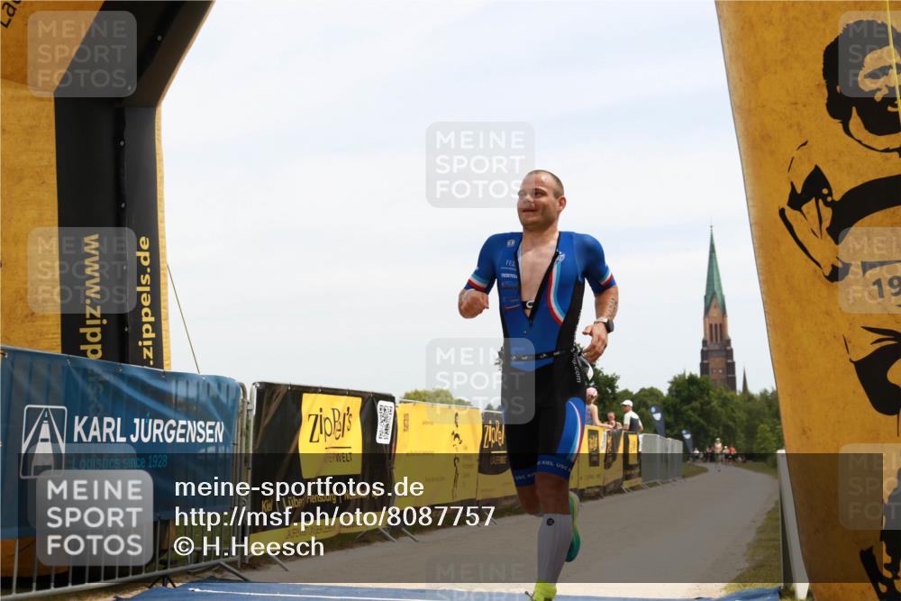 22.06.2025 - Viking Triathlon H.Heesch http://msf.ph/oto/8087757 22.06.2025 12:49:42 Laufen 347, 544 meine-sportfotos.de