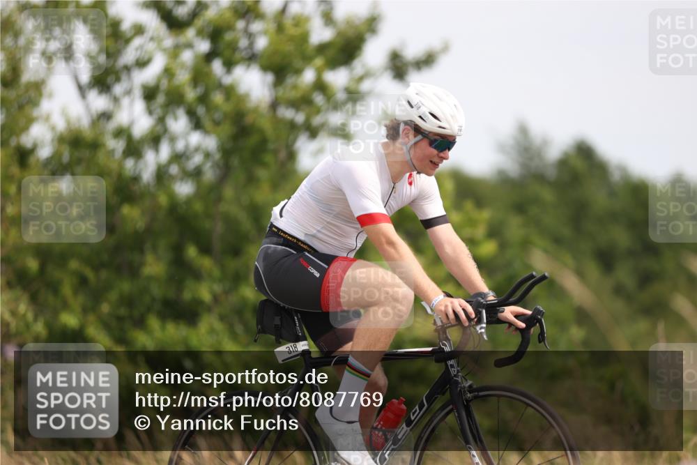 22.06.2025 - Viking Triathlon Yannick Fuchs http://msf.ph/oto/8087769 22.06.2025 13:11:03 Radfahren 154, 291, 318 meine-sportfotos.de