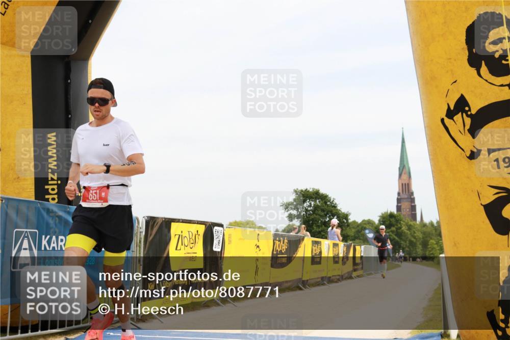 22.06.2025 - Viking Triathlon H.Heesch http://msf.ph/oto/8087771 22.06.2025 12:50:58 Laufen 651 meine-sportfotos.de