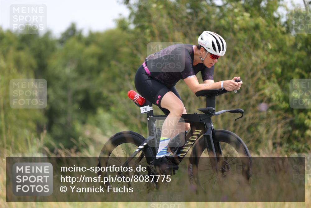 22.06.2025 - Viking Triathlon Yannick Fuchs http://msf.ph/oto/8087775 22.06.2025 13:11:05 Radfahren 154, 291, 318 meine-sportfotos.de