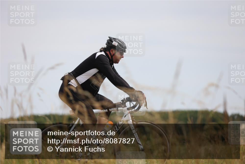 22.06.2025 - Viking Triathlon Yannick Fuchs http://msf.ph/oto/8087827 22.06.2025 13:11:24 Radfahren 328, 336, 342, 626 meine-sportfotos.de