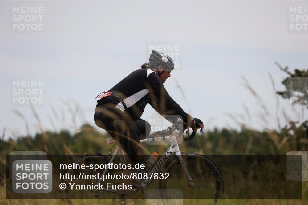 22.06.2025 - Viking Triathlon Yannick Fuchs http://msf.ph/oto/8087832 22.06.2025 13:11:24 Radfahren 328, 336, 342, 626 meine-sportfotos.de