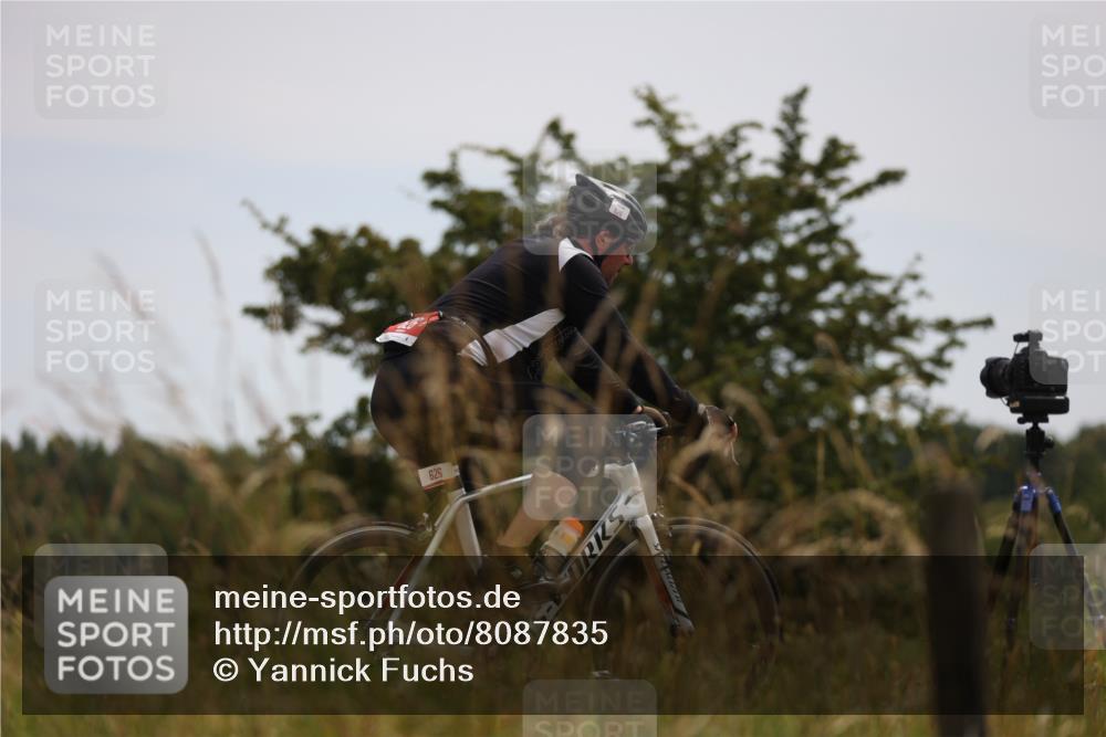 22.06.2025 - Viking Triathlon Yannick Fuchs http://msf.ph/oto/8087835 22.06.2025 13:11:25 Radfahren 328, 336, 342, 626 meine-sportfotos.de
