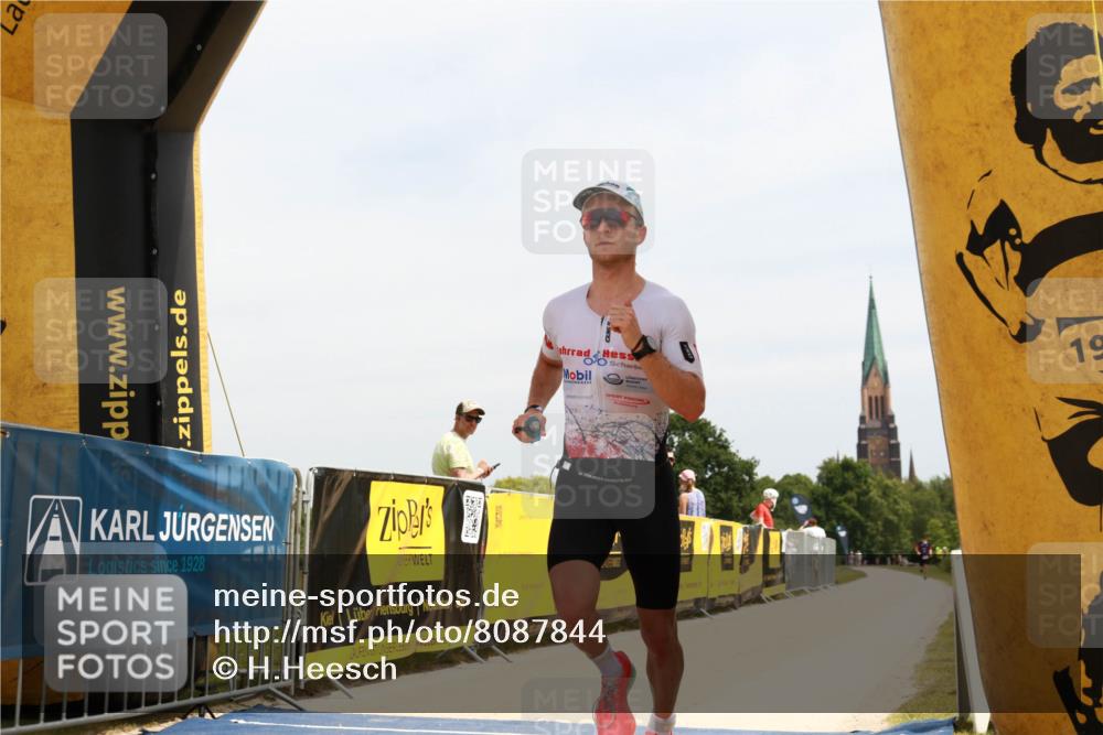 22.06.2025 - Viking Triathlon H.Heesch http://msf.ph/oto/8087844 22.06.2025 12:59:01 Laufen 521 meine-sportfotos.de