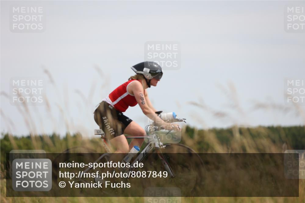 22.06.2025 - Viking Triathlon Yannick Fuchs http://msf.ph/oto/8087849 22.06.2025 13:11:32 Radfahren 328, 336 meine-sportfotos.de