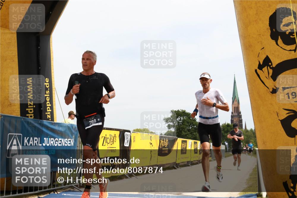 22.06.2025 - Viking Triathlon H.Heesch http://msf.ph/oto/8087874 22.06.2025 13:01:58 Laufen 271, 288, 555 meine-sportfotos.de