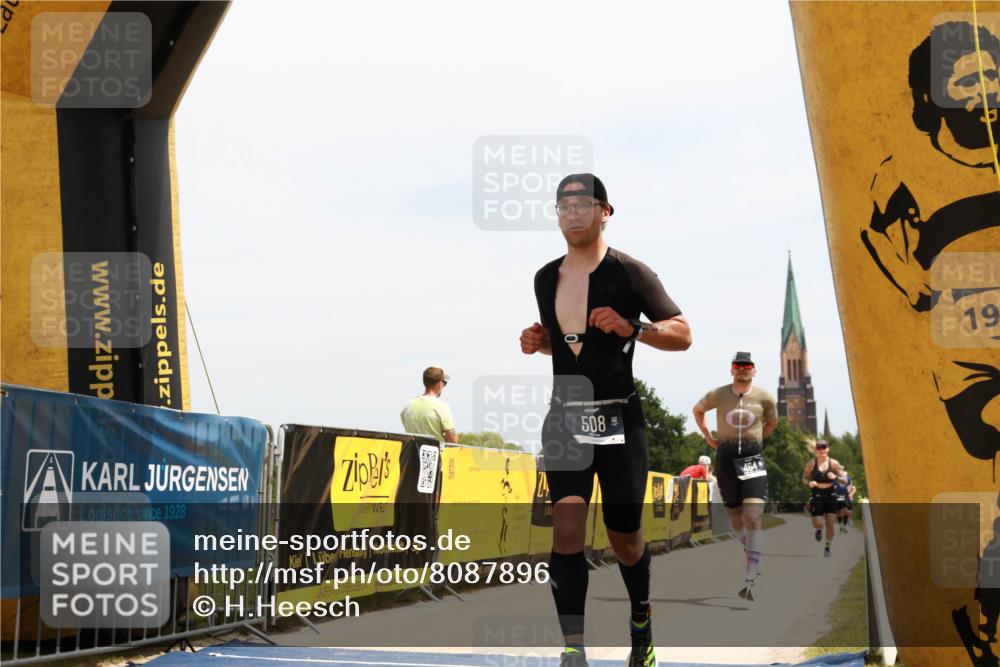 22.06.2025 - Viking Triathlon H.Heesch http://msf.ph/oto/8087896 22.06.2025 13:03:50 Laufen 30, 464, 508, 510 meine-sportfotos.de