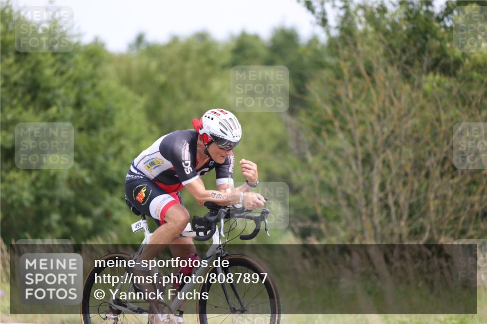 22.06.2025 - Viking Triathlon Yannick Fuchs http://msf.ph/oto/8087897 22.06.2025 13:12:30 Radfahren 83, 493 meine-sportfotos.de
