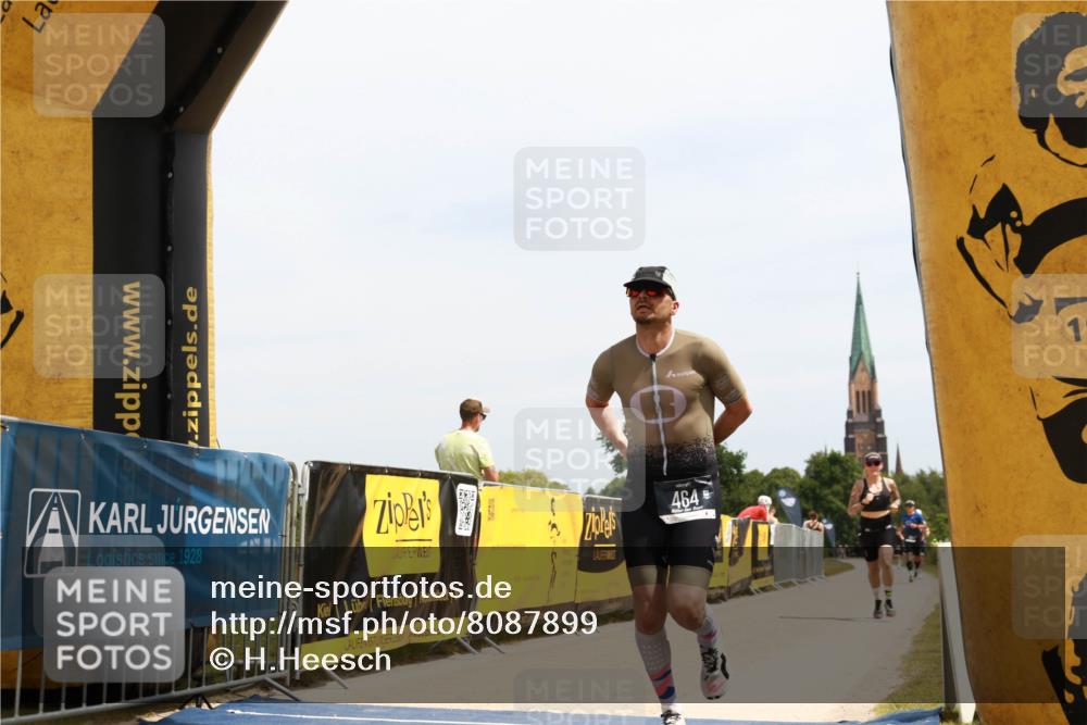 22.06.2025 - Viking Triathlon H.Heesch http://msf.ph/oto/8087899 22.06.2025 13:03:51 Laufen 30, 464, 508, 510, 602 meine-sportfotos.de