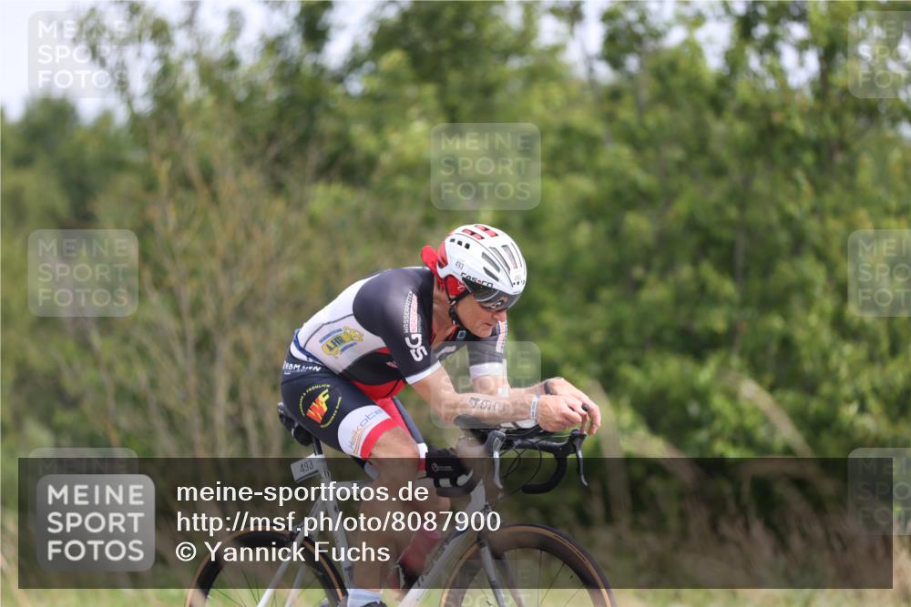 22.06.2025 - Viking Triathlon Yannick Fuchs http://msf.ph/oto/8087900 22.06.2025 13:12:30 Radfahren 83, 493 meine-sportfotos.de