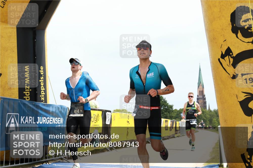 22.06.2025 - Viking Triathlon H.Heesch http://msf.ph/oto/8087943 22.06.2025 13:05:39 Laufen 316, 348, 414, 457 meine-sportfotos.de