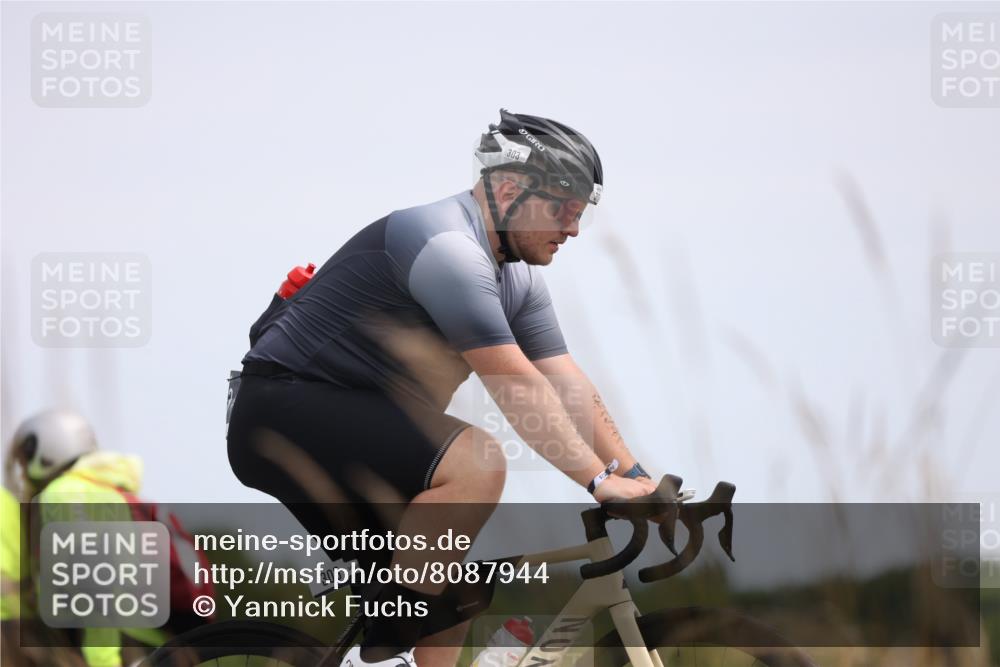 22.06.2025 - Viking Triathlon Yannick Fuchs http://msf.ph/oto/8087944 22.06.2025 13:12:55 Radfahren 190, 199, 303, 439, 607 meine-sportfotos.de