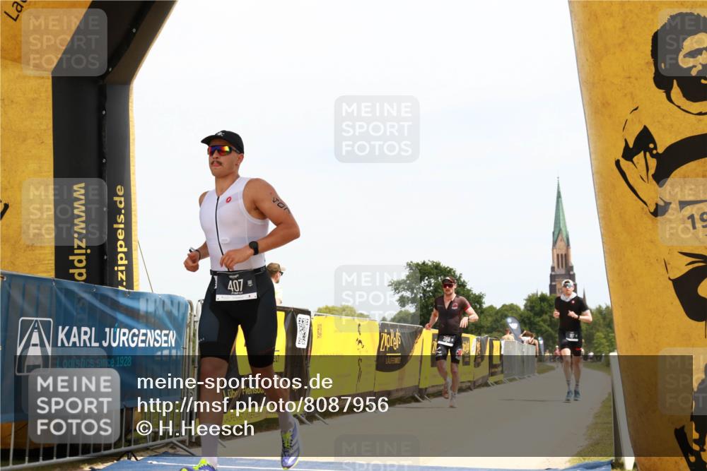 22.06.2025 - Viking Triathlon H.Heesch http://msf.ph/oto/8087956 22.06.2025 13:06:03 Laufen 187, 388, 407 meine-sportfotos.de