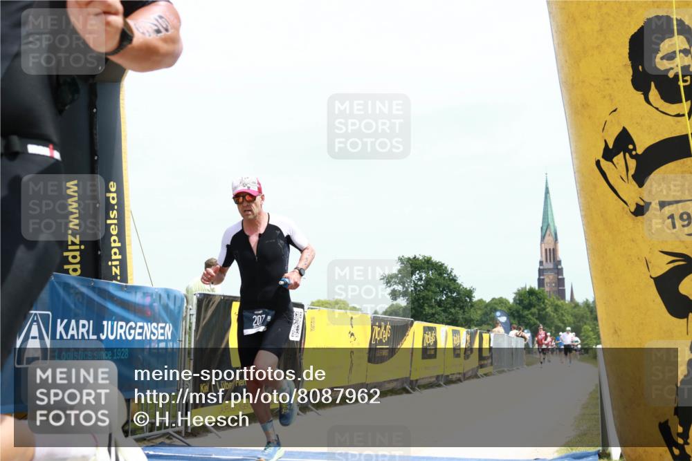 22.06.2025 - Viking Triathlon H.Heesch http://msf.ph/oto/8087962 22.06.2025 13:06:10 Laufen 187, 207, 388, 546 meine-sportfotos.de