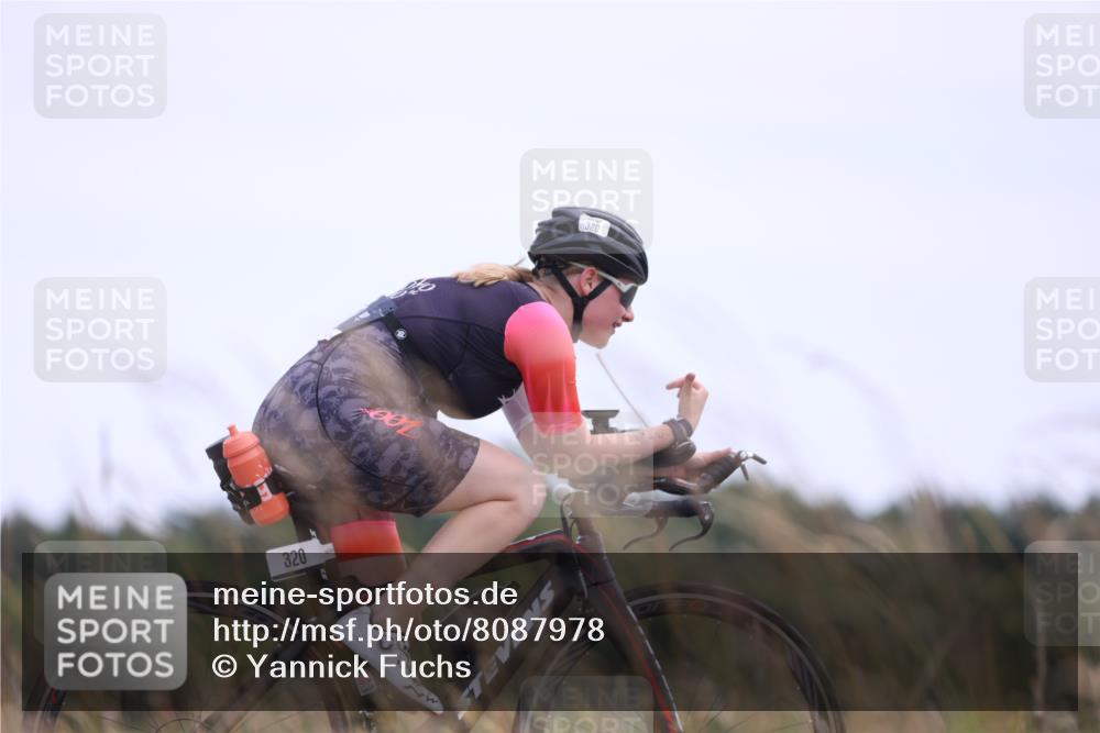 22.06.2025 - Viking Triathlon Yannick Fuchs http://msf.ph/oto/8087978 22.06.2025 13:13:16 Radfahren 64, 186, 320 meine-sportfotos.de