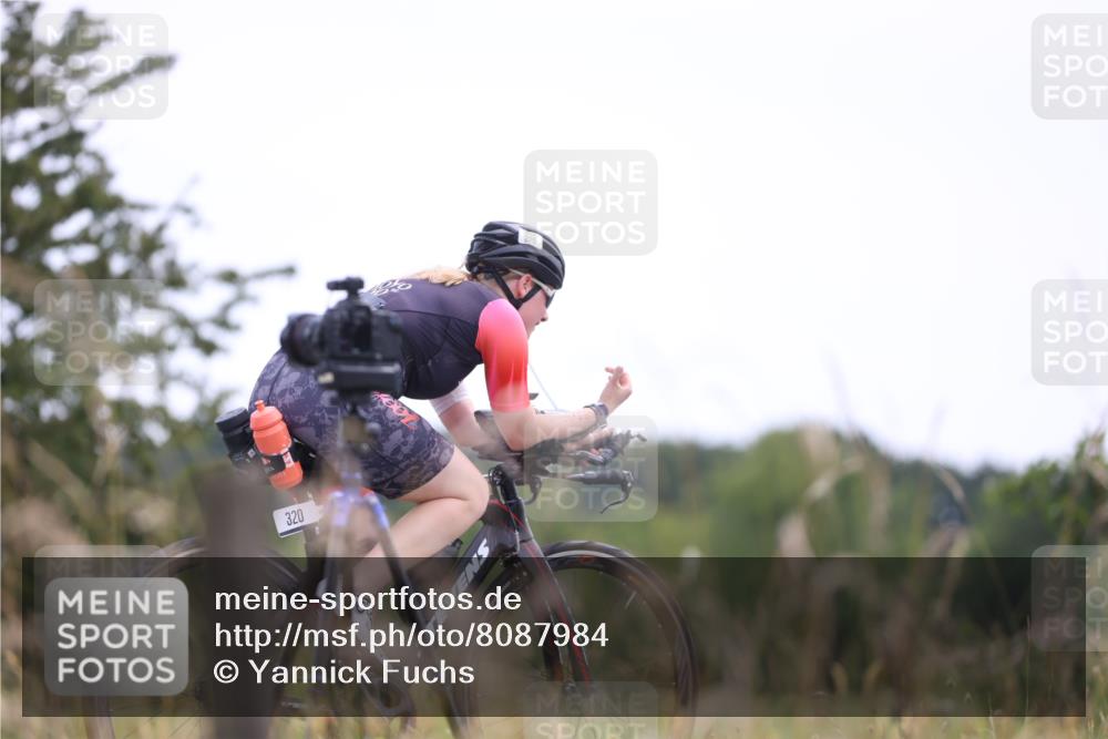 22.06.2025 - Viking Triathlon Yannick Fuchs http://msf.ph/oto/8087984 22.06.2025 13:13:16 Radfahren 64, 186, 320 meine-sportfotos.de
