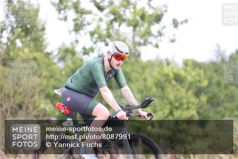 22.06.2025 - Viking Triathlon Yannick Fuchs http://msf.ph/oto/8087991 22.06.2025 13:13:23 Radfahren 64, 186, 251, 480 meine-sportfotos.de