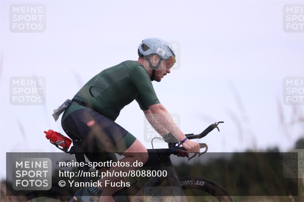 22.06.2025 - Viking Triathlon Yannick Fuchs http://msf.ph/oto/8088000 22.06.2025 13:13:24 Radfahren 64, 186, 251, 480 meine-sportfotos.de