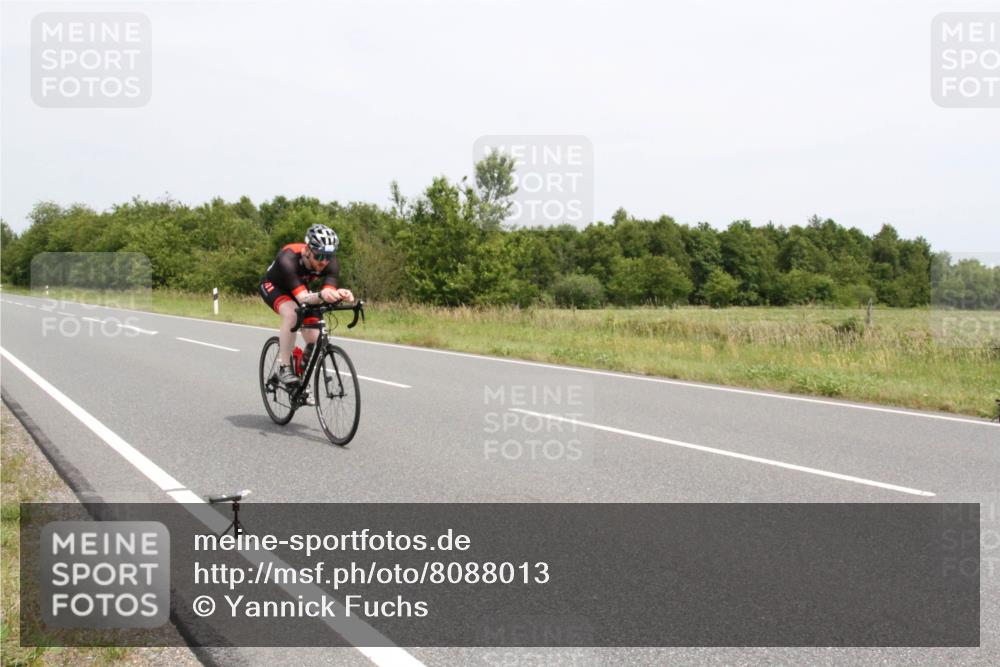 22.06.2025 - Viking Triathlon Yannick Fuchs http://msf.ph/oto/8088013 22.06.2025 13:22:01 Radfahren 133 meine-sportfotos.de