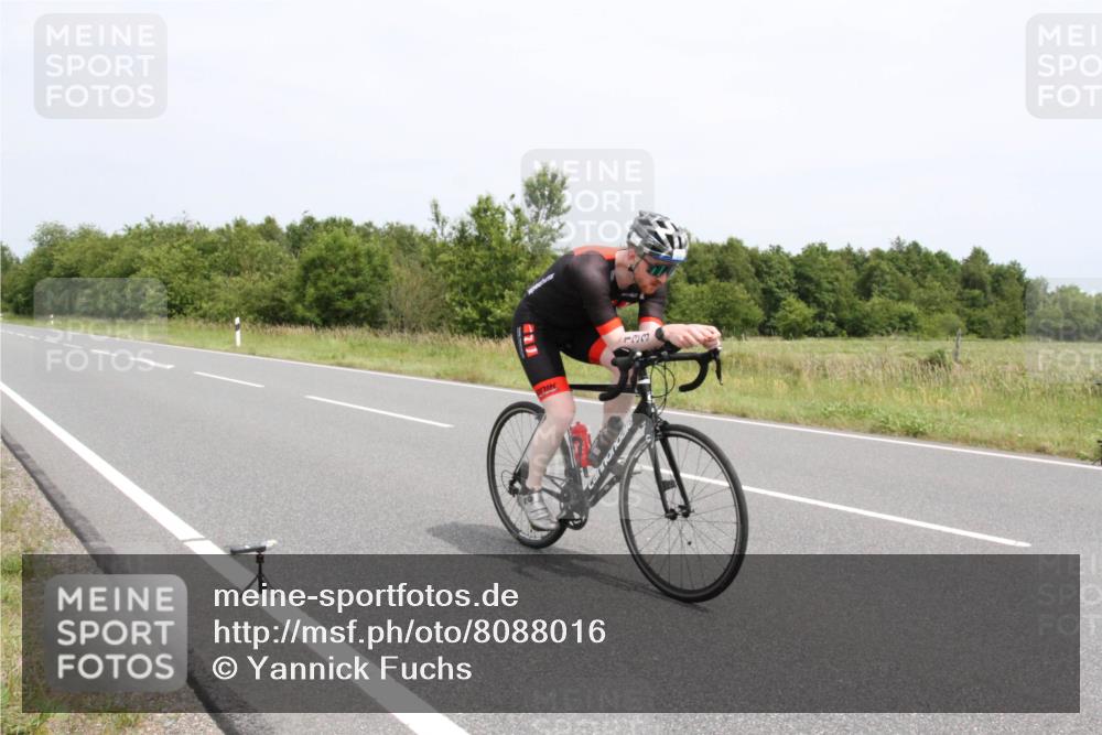 22.06.2025 - Viking Triathlon Yannick Fuchs http://msf.ph/oto/8088016 22.06.2025 13:22:01 Radfahren 133 meine-sportfotos.de