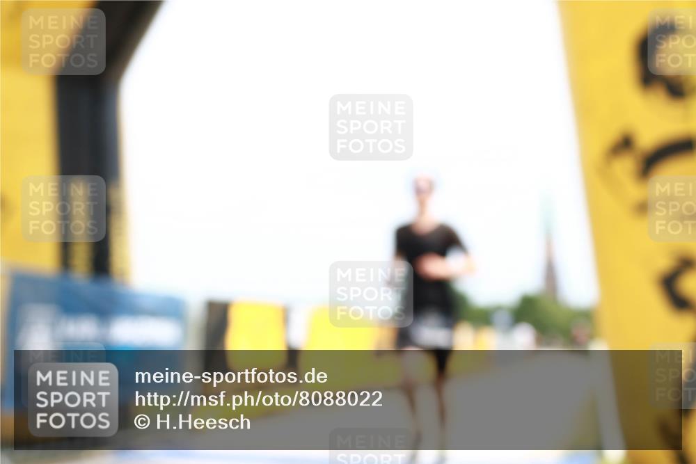 22.06.2025 - Viking Triathlon H.Heesch http://msf.ph/oto/8088022 22.06.2025 13:10:20 Laufen 127 meine-sportfotos.de
