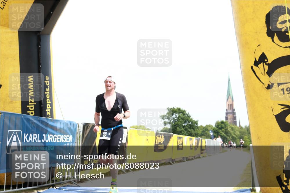 22.06.2025 - Viking Triathlon H.Heesch http://msf.ph/oto/8088023 22.06.2025 13:10:40 Laufen 98 meine-sportfotos.de