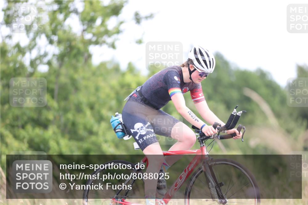 22.06.2025 - Viking Triathlon Yannick Fuchs http://msf.ph/oto/8088025 22.06.2025 13:13:30 Radfahren 251, 263, 353, 480 meine-sportfotos.de
