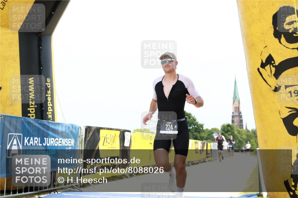 22.06.2025 - Viking Triathlon H.Heesch http://msf.ph/oto/8088026 22.06.2025 13:10:53 Laufen 224 meine-sportfotos.de