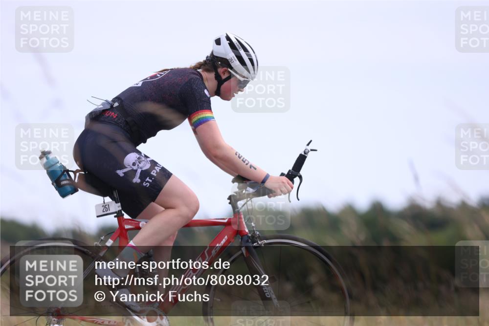 22.06.2025 - Viking Triathlon Yannick Fuchs http://msf.ph/oto/8088032 22.06.2025 13:13:31 Radfahren 251, 263, 353, 480 meine-sportfotos.de